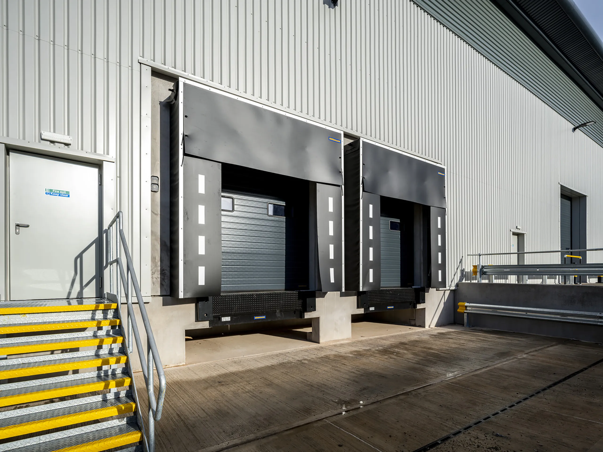 warehouse unit loading doors